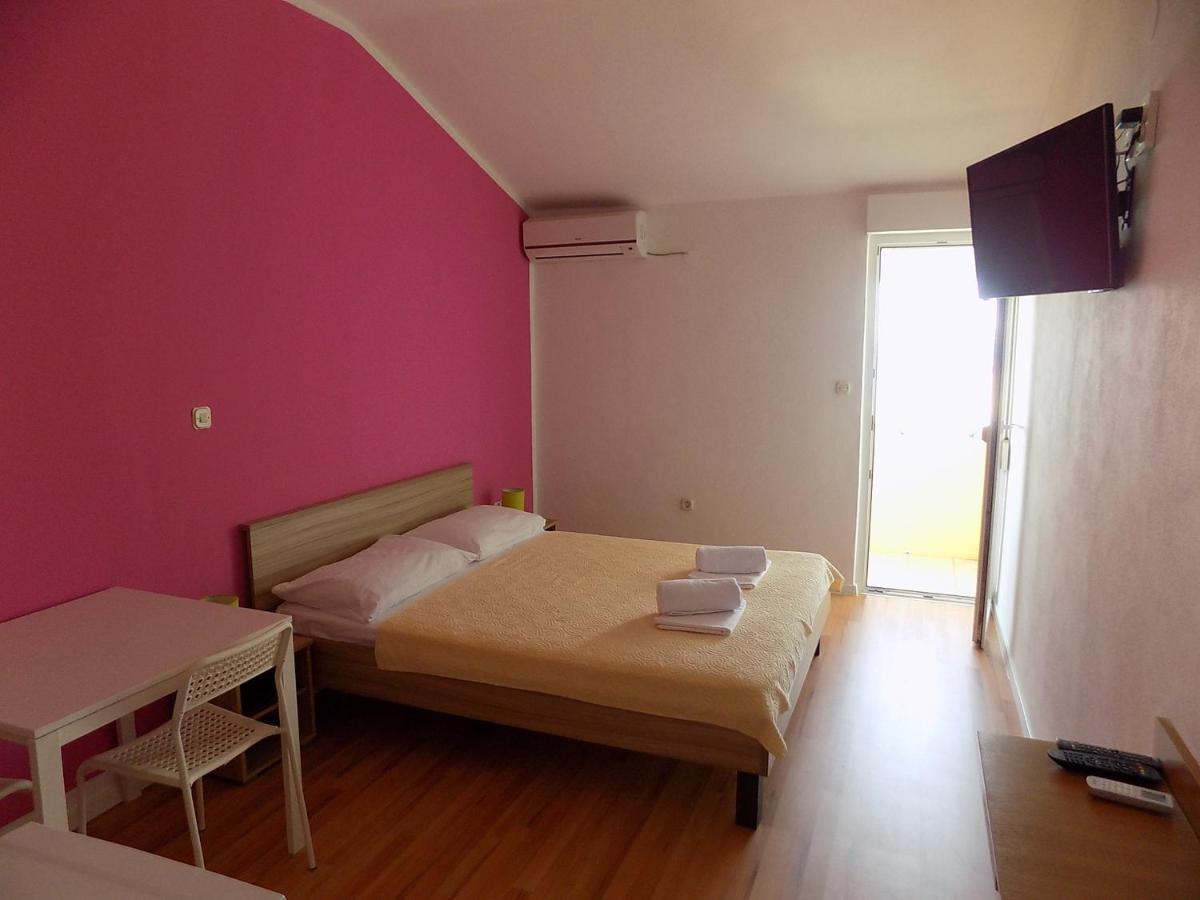 Villa Galeb Pag - At The Main Beach Pag Town Zimmer foto